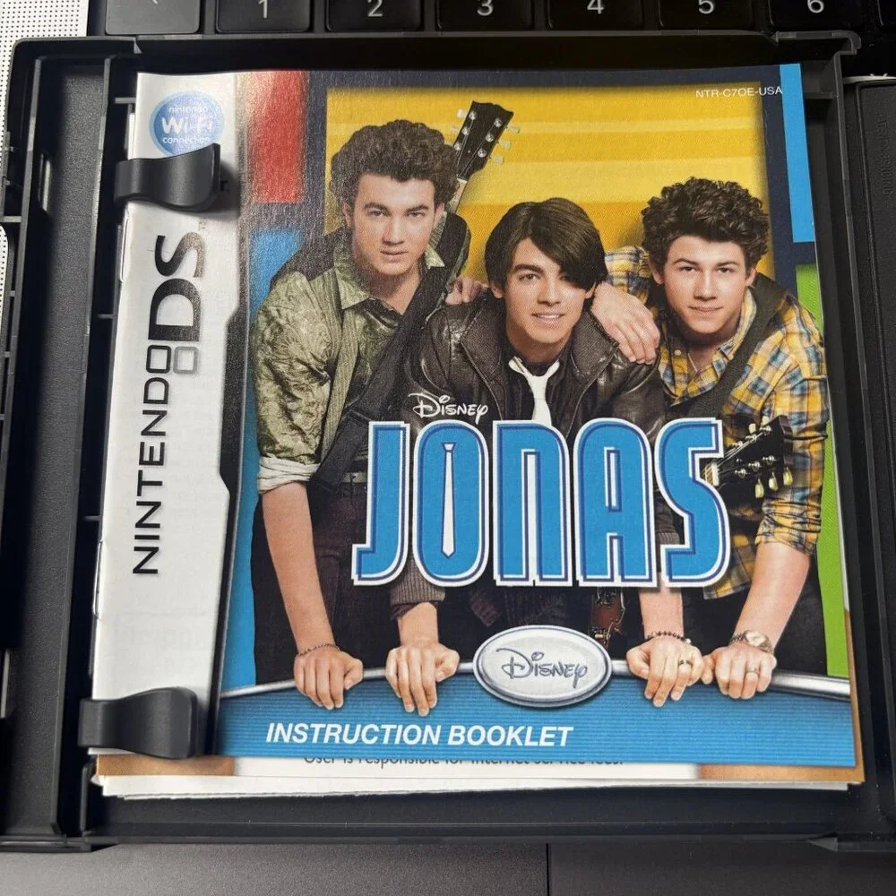 Disney Jonas Nintendo DS Game Complete Case Manual 2009 Y2K 00s Music